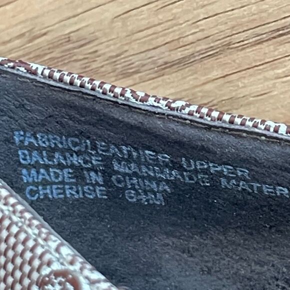 Vintage Etienne Aigner Cherise Logo Print Peep-Toe Heels Brown Open Toe 6.5 - Picture 12 of 12